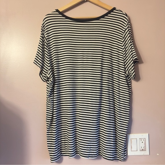 Torrid Perfect Super Soft Crew Neck Tee Black and White Women Size 3x - Picture 11 of 11